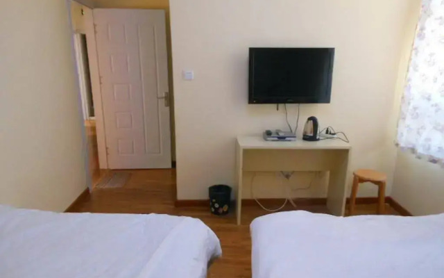 Sunflower Youth Hostel