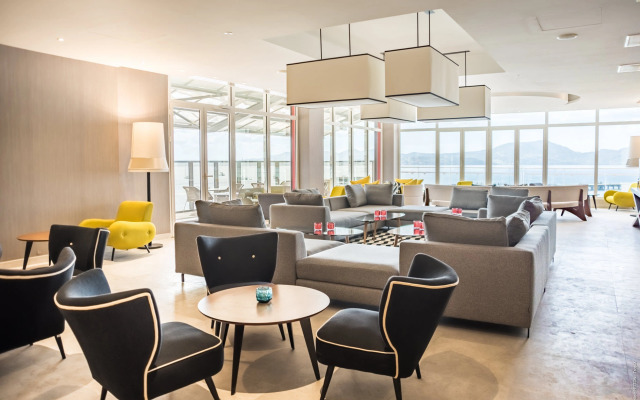 Simon Hotel