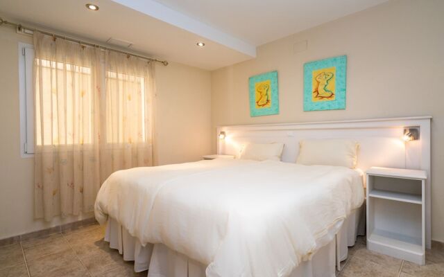 Akinon Resort