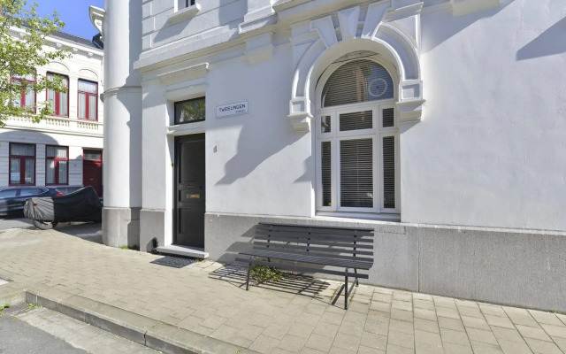 Zurenborg Area Apartments