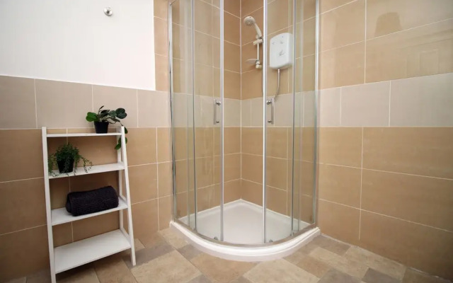 Karah Suites - Church Road I