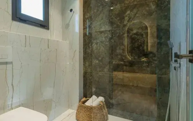 Isola Apartments Junior Suites