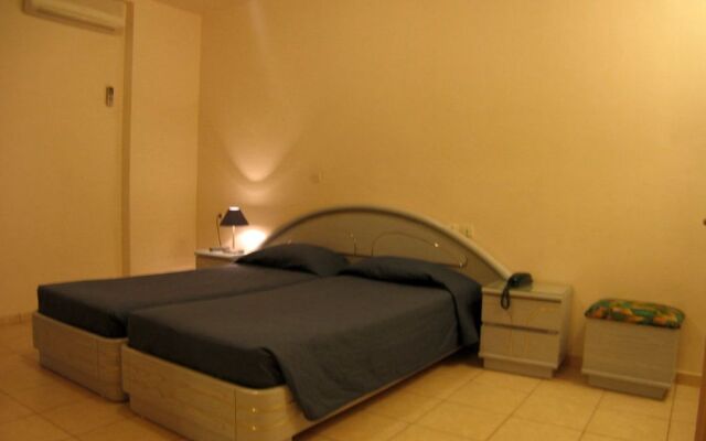 Creta Hotel