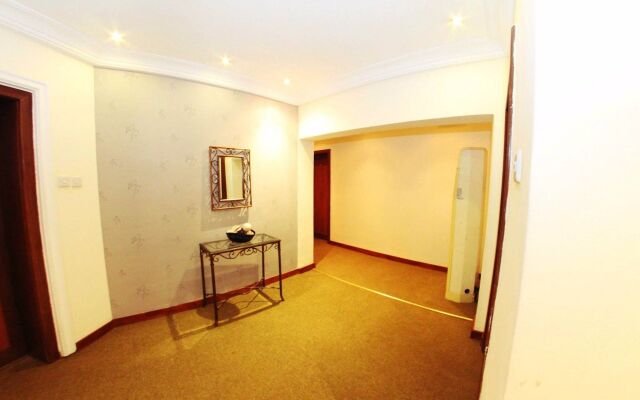 Pearl Gate Hotel