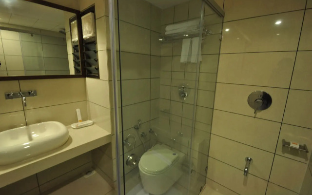 Le Grande Residency