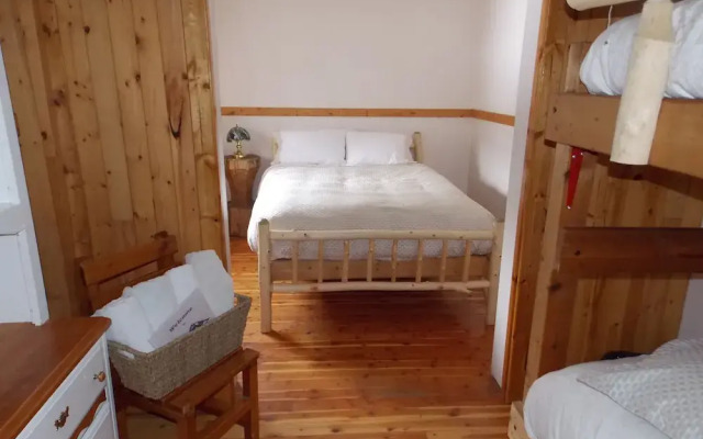 Beaverfoot Lodge & Resort