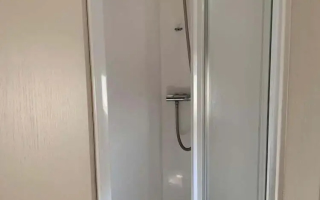 Golden Sands Plot K2 Bed Caravan