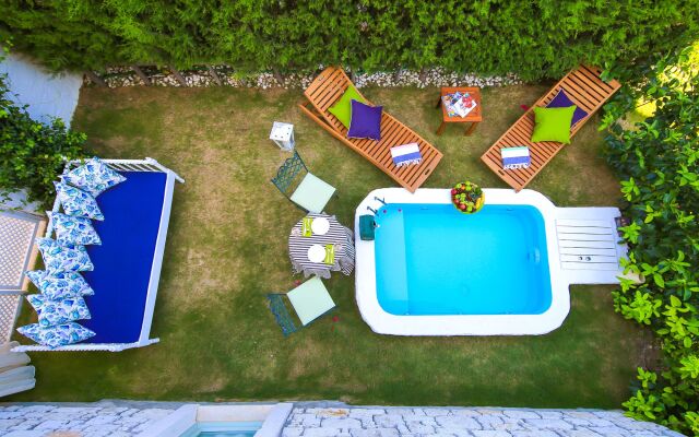 Palas Alacati - Adults Only