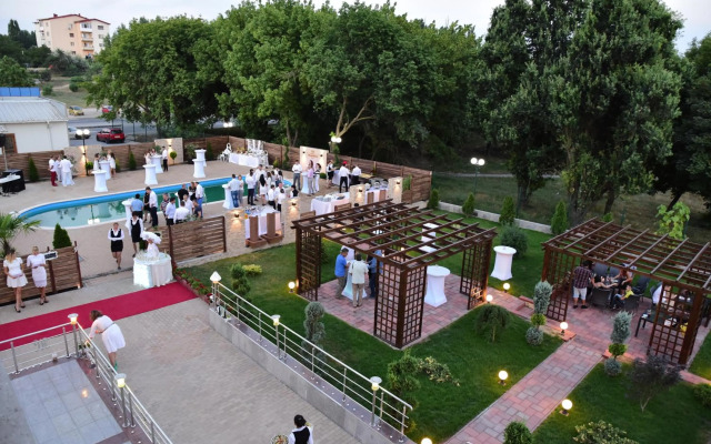 Bacolux Craiovita Hotel & Events