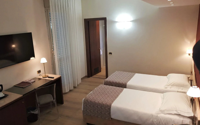 Hotel Astra Ferrara