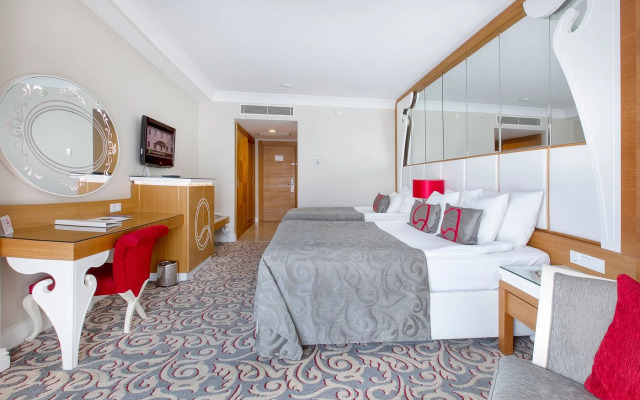 Q Premium Resort Hotel