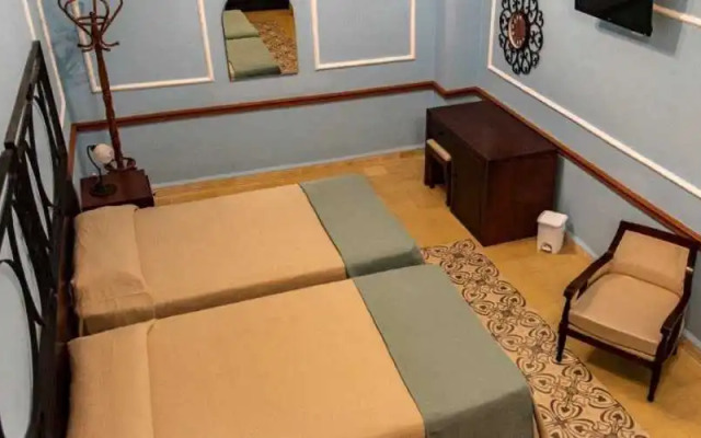 Hotel E. Rueda