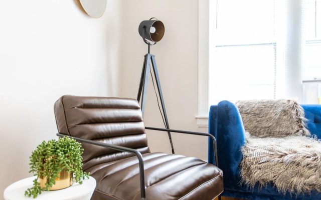 1BR Getaway Apt Modern in Lincoln Square