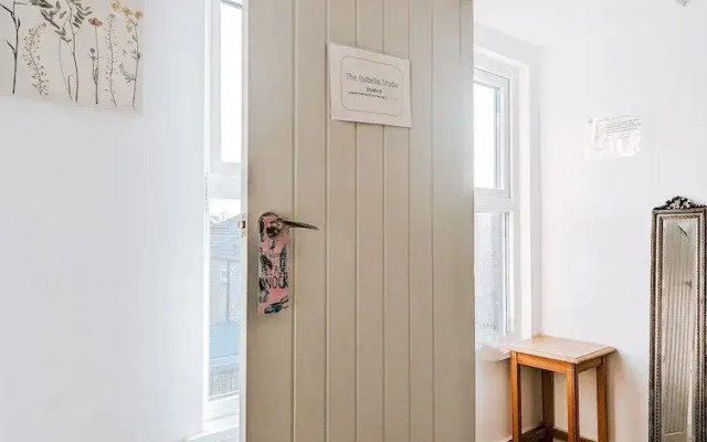 The Isabella Studio by Richmond Park