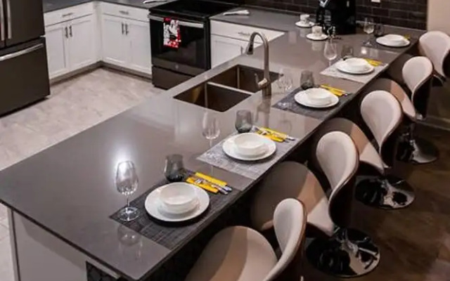 Luxury AND FUN Near Disney Parks 9BR