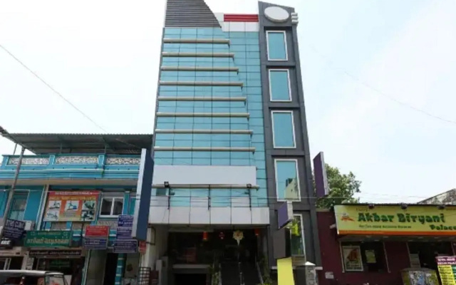 Hotel Nadaradjane Residency