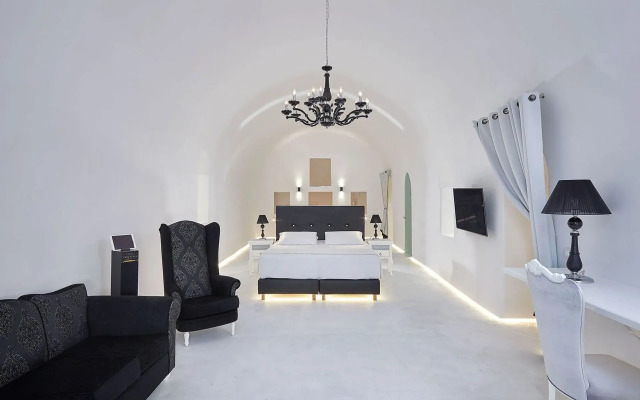 Luxury Heavens Santorini