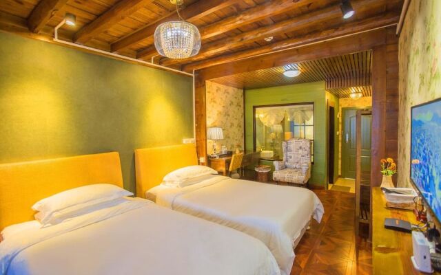 Lugu Lake In Love Inn Hostel