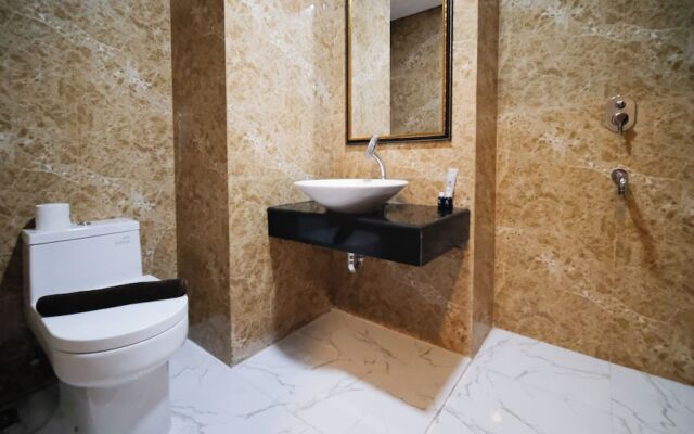 Modern And Comfy Studio At Grand Sungkono Lagoon Apartment