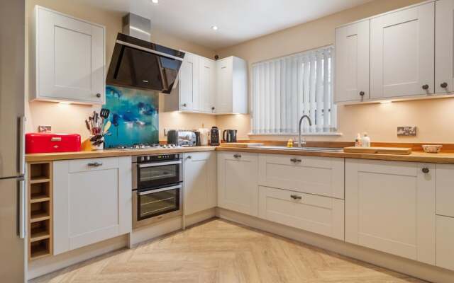 Y Deri - Close to Village and Beach
