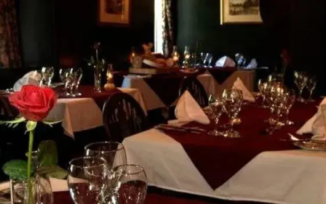 West Arms Hotel
