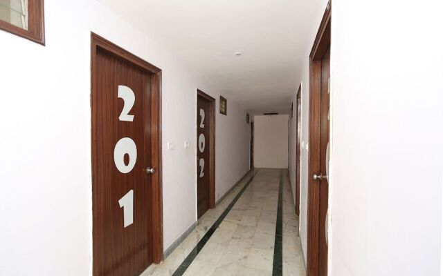 OYO 23240 Hotel Pramod Palace