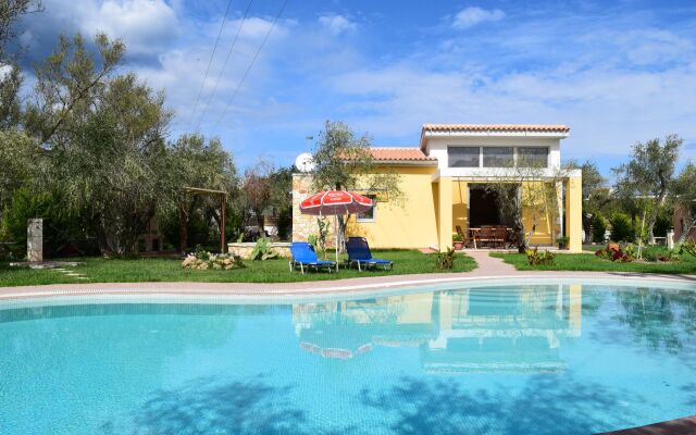 Three Stars Luxury Villas