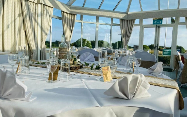 North Shore Hotel & Golf Club