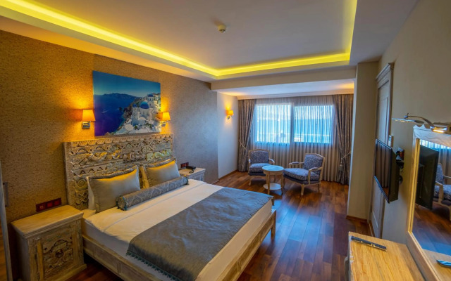 Azka Hotel