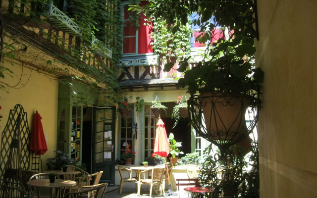 Hôtel Le Vieux Carré