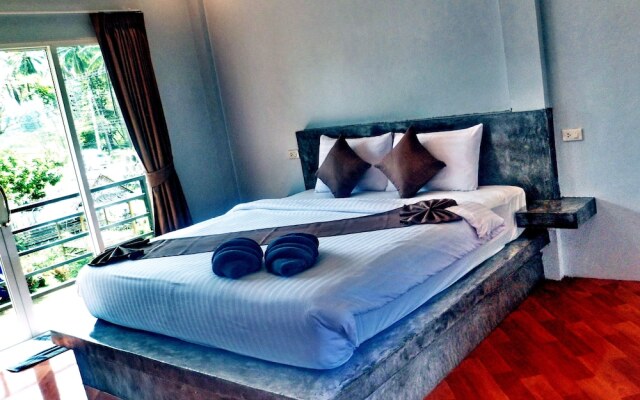 Baan Check In