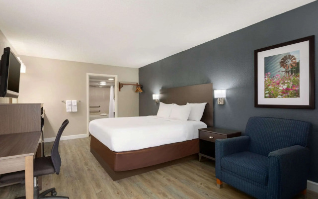 Baymont by Wyndham Wilmington
