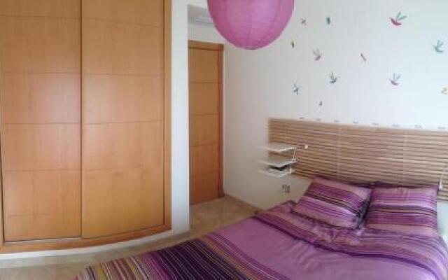 2010-Superb apt 2 bedrooms in complex with pool