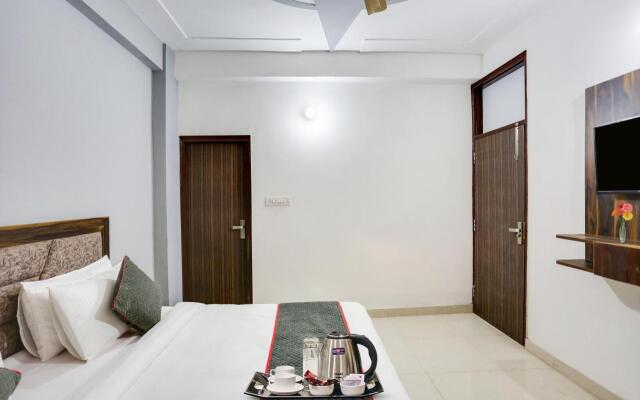 Townhouse 1077 Hotel Noida Galaxy