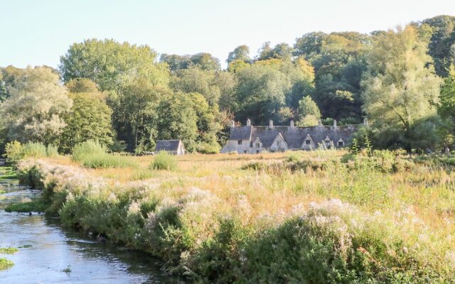 The Snug at Arlington Mill