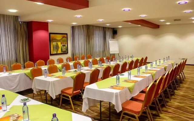 Maxlot Hotel