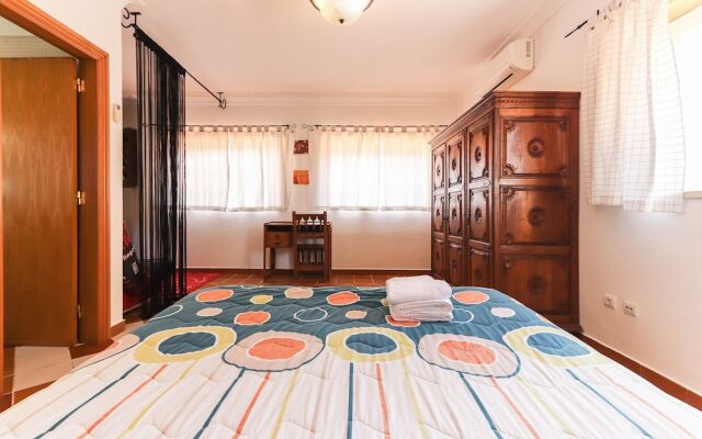 Guincho Typical House I by Homing