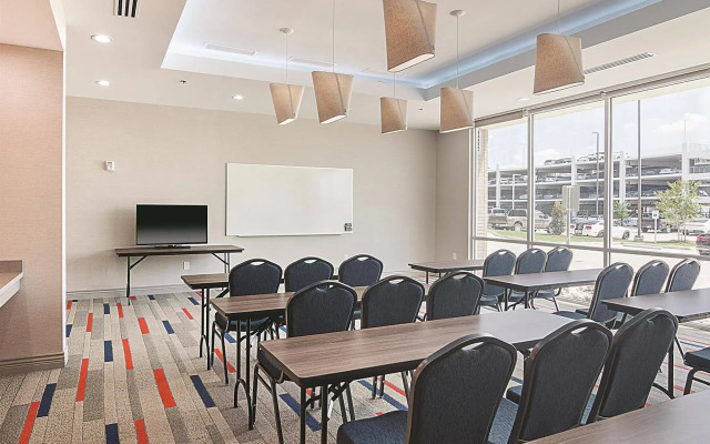 Four Points by Sheraton Plano