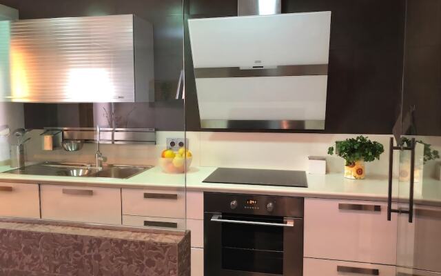 Petit Plaer by Hauzify