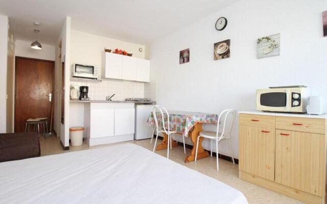 Appartement Balaruc-les-Bains, 1 pièce, 2 personnes - FR-1-553-99