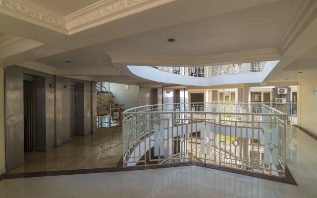 FabHotel Dreamz Airport Residency