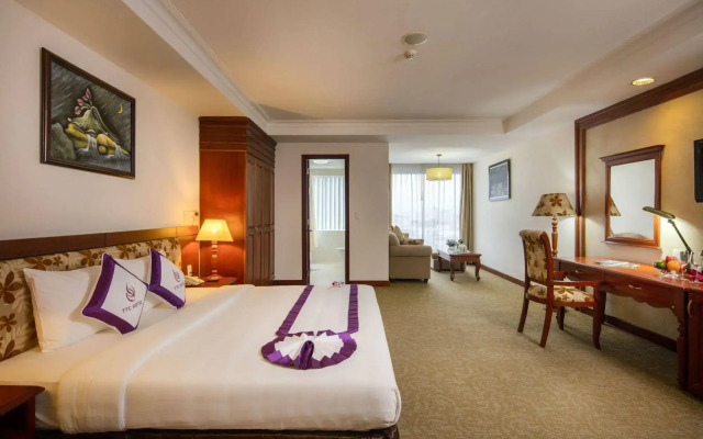 TTC Hotel Deluxe Tan Binh