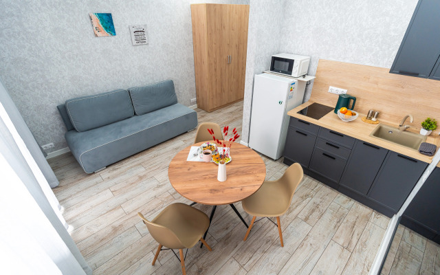 LetoApart на Куникова 47