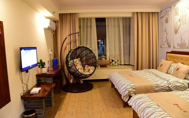 Happy Journey Hotel