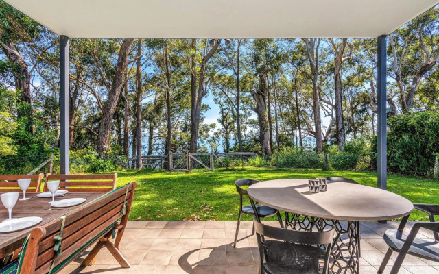 Luxury Living with Private Access to Orion Beach