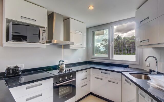 Moderno apartamento frente al mar y piscina - Azure Towers