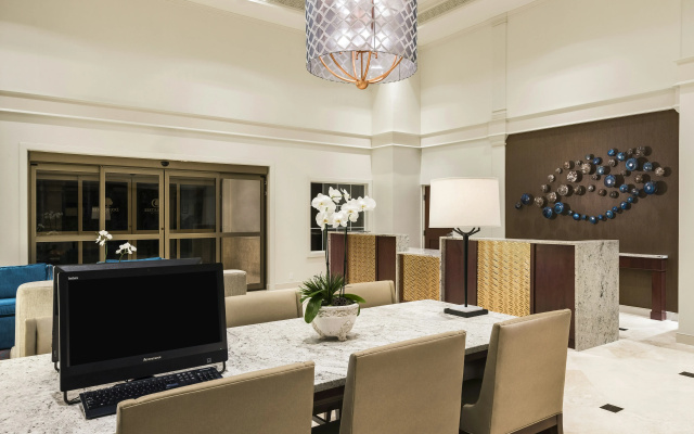 DoubleTree Suites by Hilton Naples