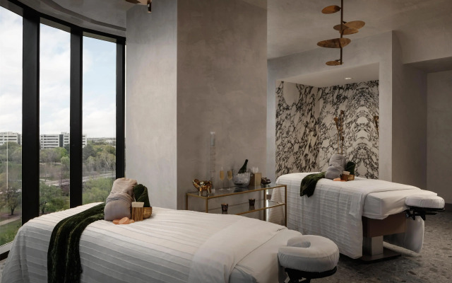 Thompson Houston, by Hyatt