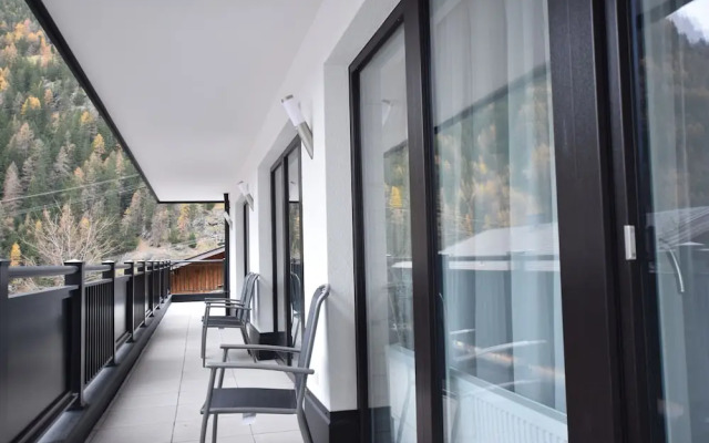 A CASA Rubin Chalet & Studio Resort