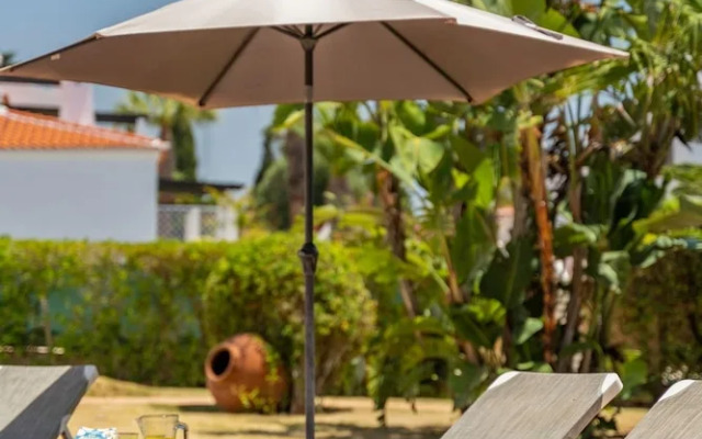 16 Centeanes Fabulous Location Just Short Walk t